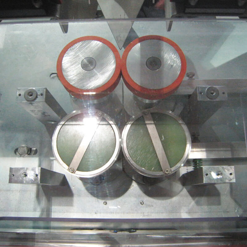 Film Packaging Machines - Confezionatrice Plasica - Zed -DM Pack